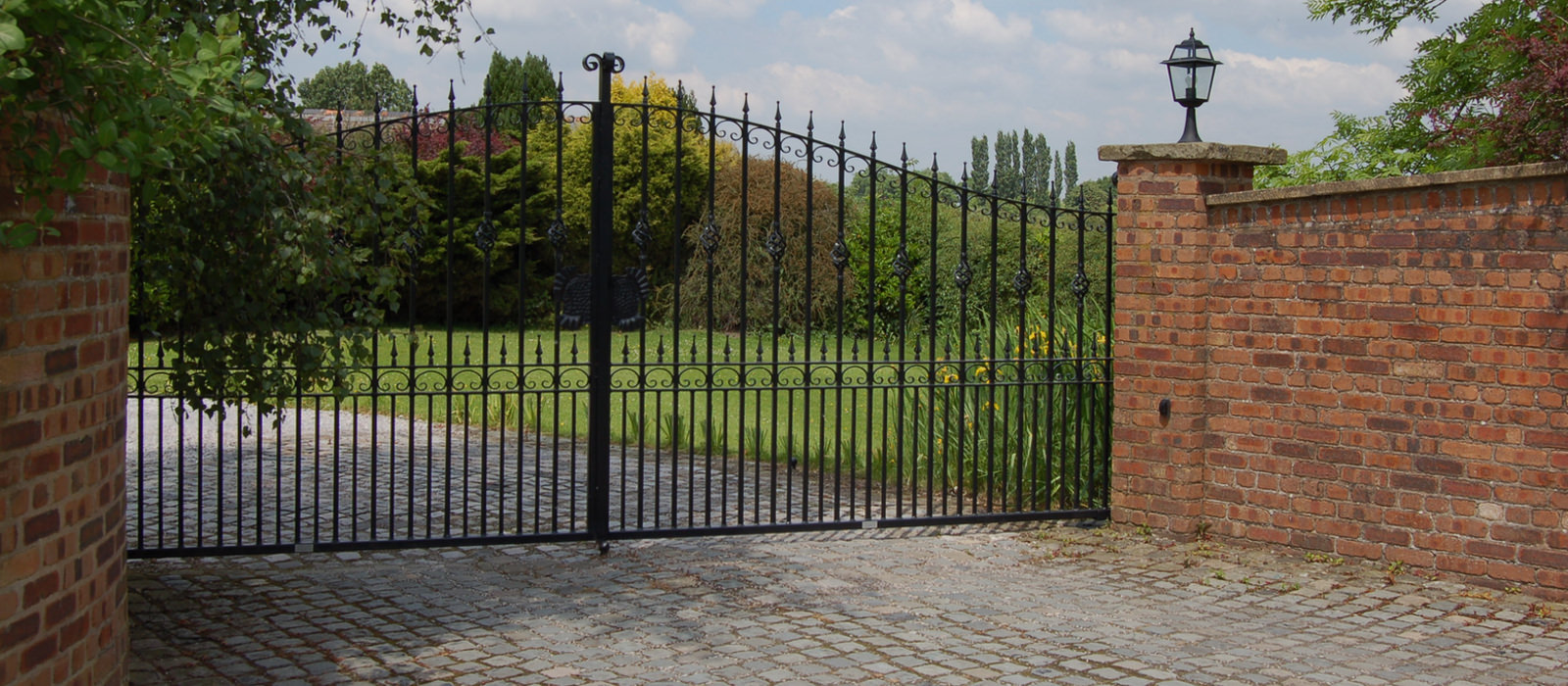 Ornate Gates - Hi-Tec Controls (Bolton) Ltd - 08002100624